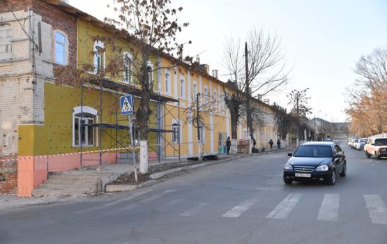 В Вольске Вячеслав Володин ознакомился с реконструкцией дома для молодых врачей