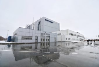 Вячеслав Володин на заводе «Фойт Гидро» на территории Балаковского района