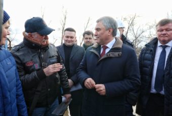 Виновные в разрушении мемориала сотрудникам авиационного завода будут наказаны