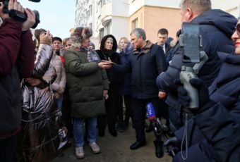Вячеслав Володин посетил два микрорайона в Солнечном-2