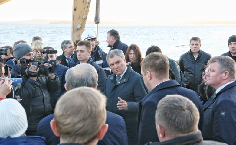Вячеслав Володин посетил стройплощадку нового пляжа в Саратове
