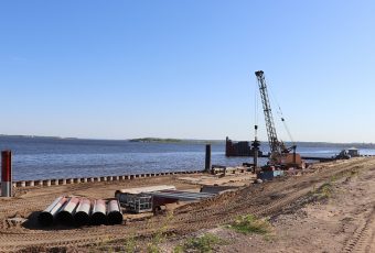 На новой Набережной завершились работы по подъему затонувшего судна