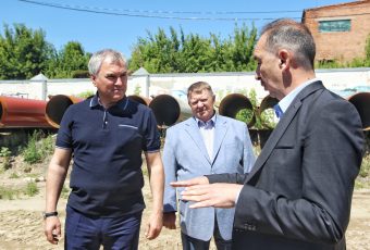 Провалы на набережной. Вячеслав Володин призвал заняться ремонтом