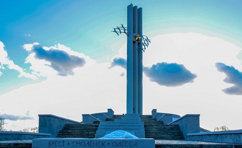 После реставрации звезда вновь украшает мемориал «Журавли»