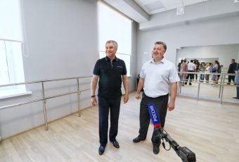 Лицей остался без ледовой арены из-за захвата территории