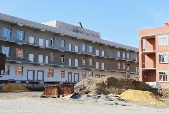 «В середине следующего года необходимо сдать новую инфекционную больницу»