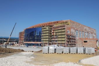 В Саратове идет к завершению строительство Дворца водных видов спорта