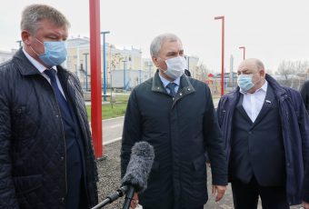 Вячеслав Володин о необходимости создания областных программ и проведения анализа всех микрорайонов