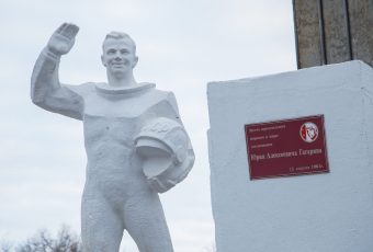 В Парке покорителей космоса появилось освещение