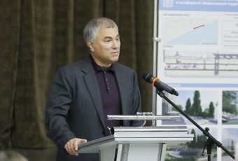 Вячеслав Володин провел встречу, на которой обсуждали развитие Саратова, перспективы на будущее