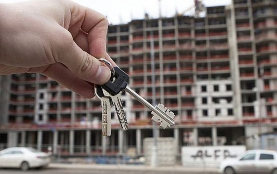 Дольщики: Застройщики должны нести ответственность за срывы строительства