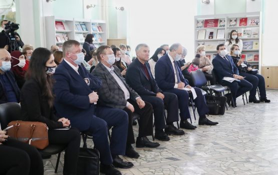 Многодетные саратовцы должны получить жилье в 2021 году