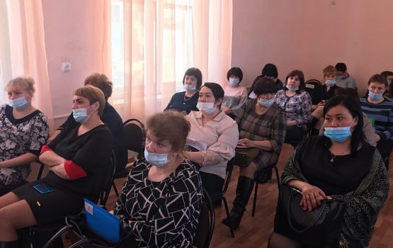 Учителям школ Озинского района будут доплачивать за классное руководство