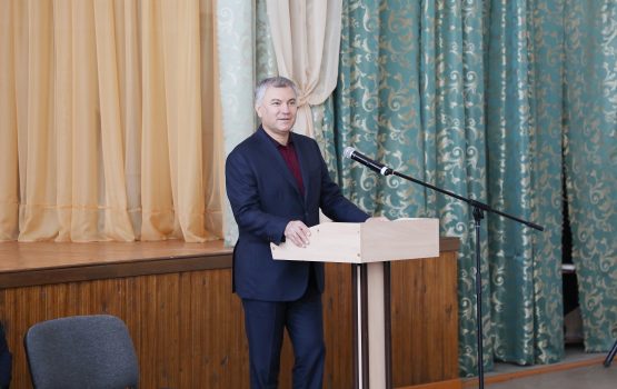 Вячеслав Володин встретился с представителями школ и детских садов Красноармейска и Красноармейского района
