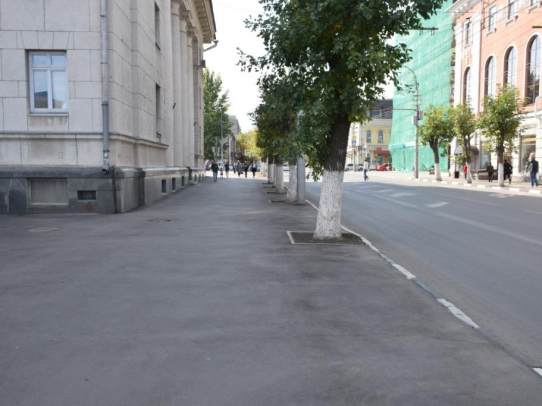 В Саратове начался третий этап ремонта тротуаров