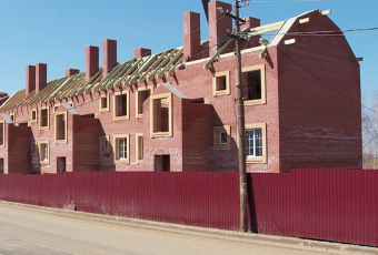 Продолжается строительство служебного жилья для работников скорой помощи в Елшанке