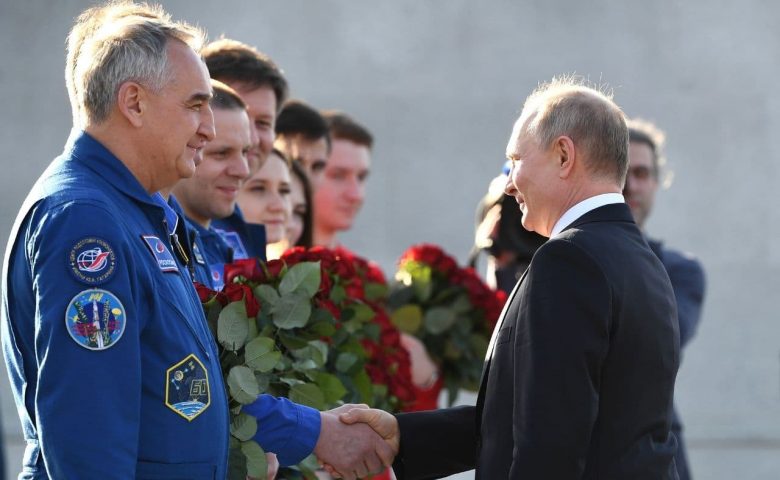 Репортаж телеканала «Россия 1» о посещении Владимиром Путиным Парка покорителей космоса