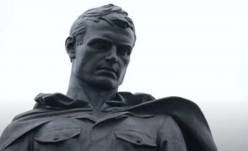Вячеслав Володин накануне Дня Победы почтил память павших в Великой Отечественной войне
