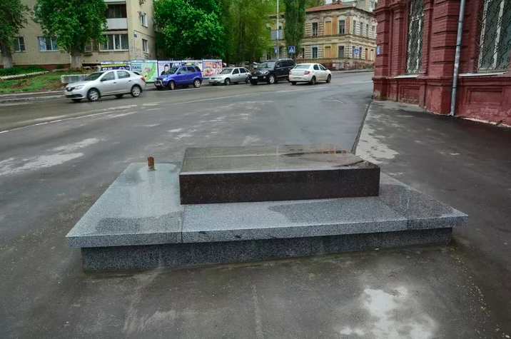Памятник военной медсестре в Саратове установят в мае