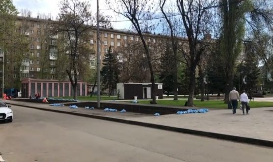 В Мирном переулке демонтировали торговые ларьки
