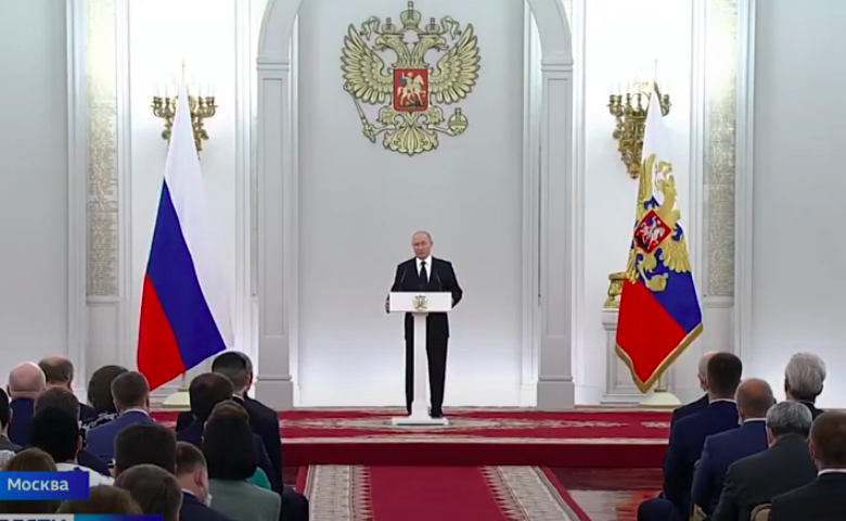 Президент провел встречу с депутатами Госдумы VII созыва