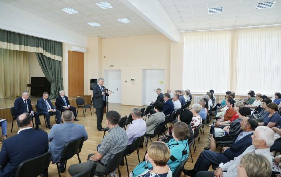 Жители Сторожевки и Татищева смогут обратиться к Володину