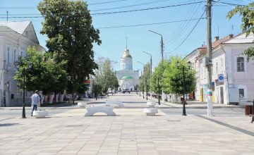 Реконструкция главной пешеходной зоны и ремонт тротуаров продолжается в Вольске