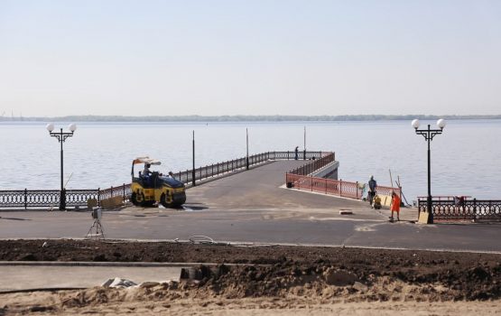 На новом пляже в Саратове определили штат матросов-спасателей