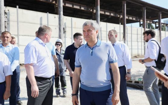 Вячеслав Володин сегодня работает в Саратовской области