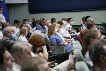 Вячеслав Володин встретился с жителями нескольких районов области