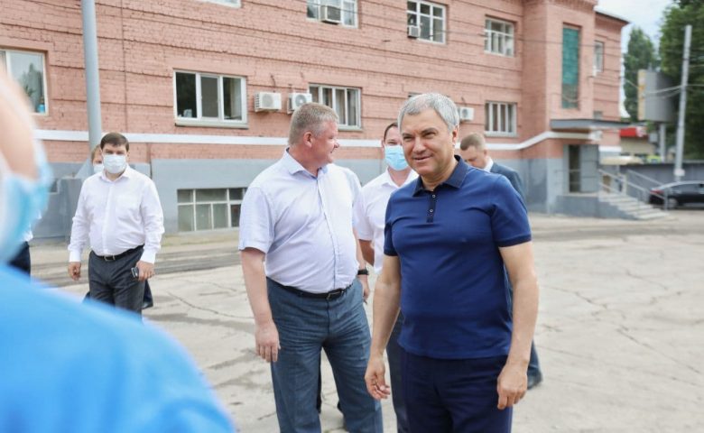 Вячеслав Володин посетил Кировское трамвайное депо в Саратове