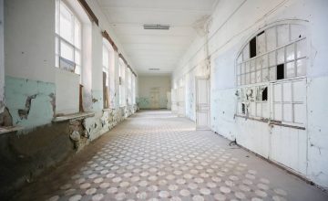Вячеслав Володин посетил здание бывшей женской гимназии в Аткарске