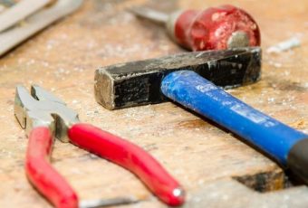 В Хвалынском краеведческом музее перекрыли крышу и завершили расчистку фасадов