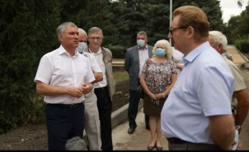 Вячеслав Володин осмотрел строительство парка «Солнечный» в Балашове
