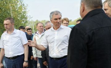Володин встретился со старшими домов Заводского района