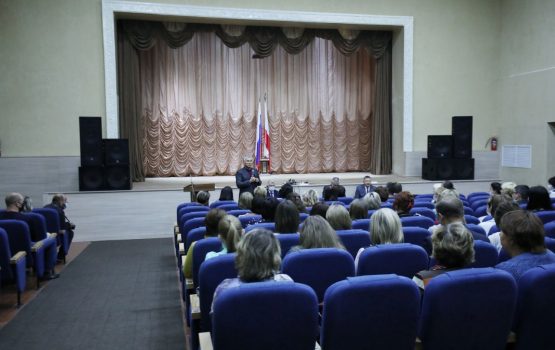 В Новых Бурасах построят крытую ледовую арену