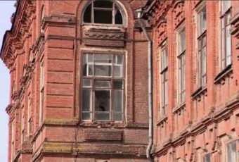 В Аткарске началось восстановление бывшей Алексеевской гимназии