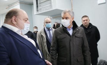 Председатель ГД с рабочим визитом посетил инфекционную больницу