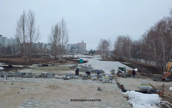 В Балакове продолжается строительство городского парка «Центральный»