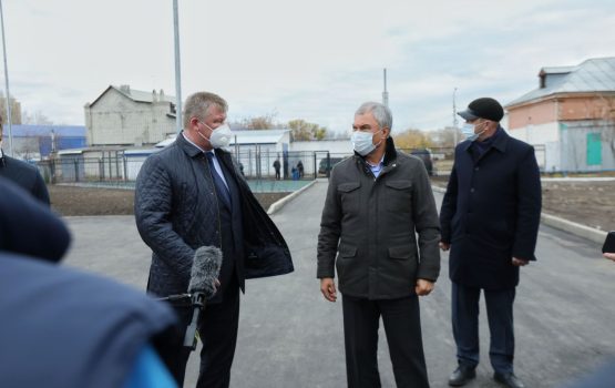 Вячеслав Володин обсудил с жителями планы по строительству спортивно-культурного центра в Заводском районе Саратова