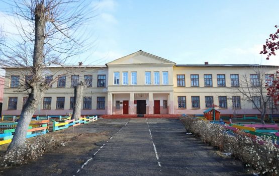 В Саратовской области отремонтируют 200 школ и детских садов