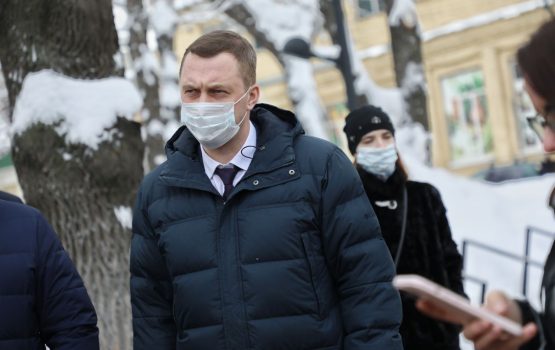 Бусаргин: Вопрос сохранения саратовского завода стекла стоит на контроле Володина