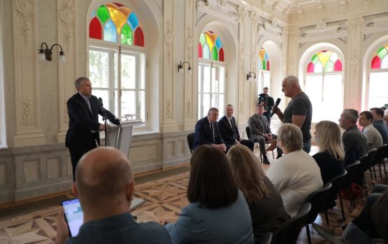 Предприятие по производству текстиля в Саратове расширят до 1000 новых рабочих мест