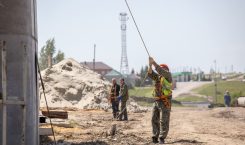 Володин осмотрел строительную площадку путепровода в Татищевском районе