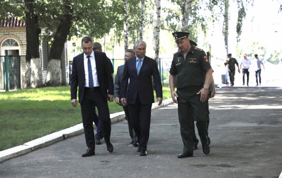 Вячеслав Володин посетил военный госпиталь в поселке Шиханы-2