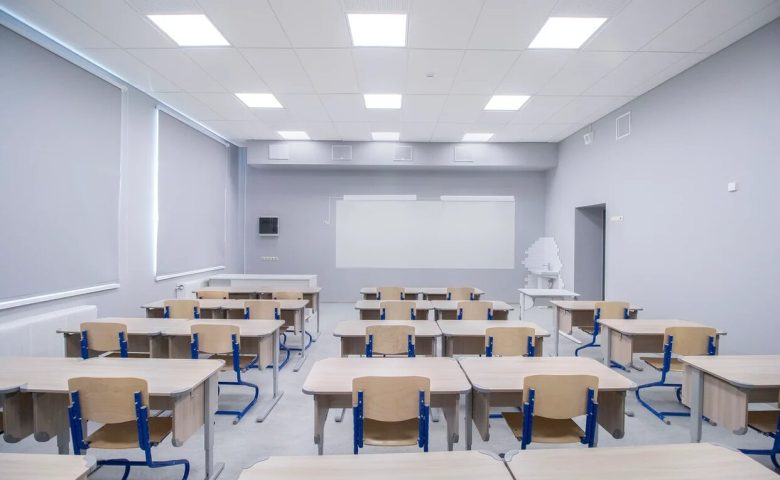 В школах необходимо повышать качество образования и предоставлять возможность ранней профориентации