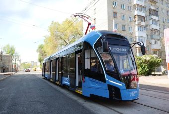 Работникам городского электрического транспорта Саратова повысят зарплату