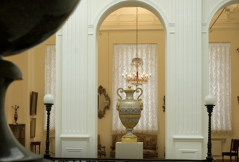 Володин наградил Почетной грамотой Государственной Думы коллектив Радищевского музея