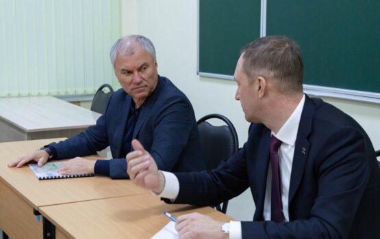 Володин во время рабочей поездки посетил школу № 52 в пос. Поливановка