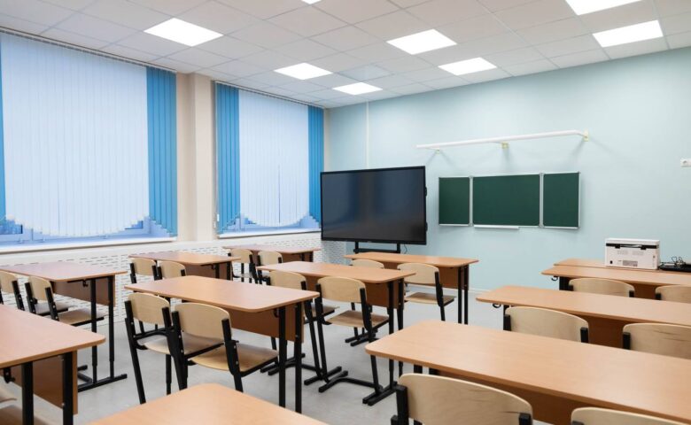 О новых пристройках к школам Саратова